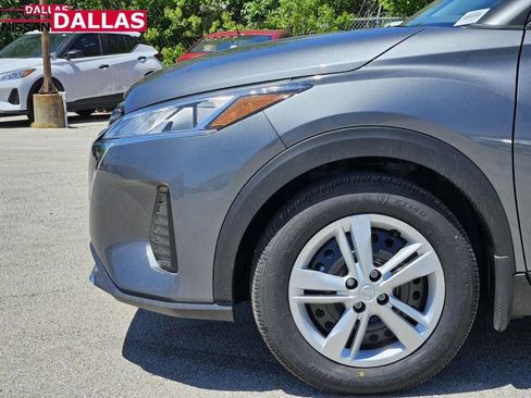 New 2025 Nissan Kicks Play S image 6