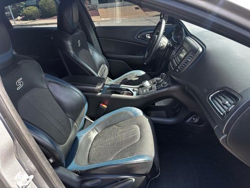 Used 2015 Chrysler 200 S AWD/4WD image 24