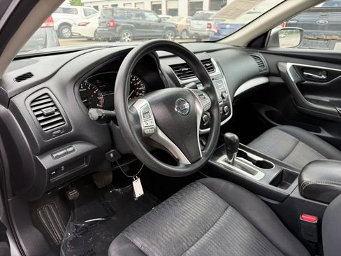 Used 2016 Nissan Altima 2.5 S w/ Power Driver Seat Package FWD image 17
