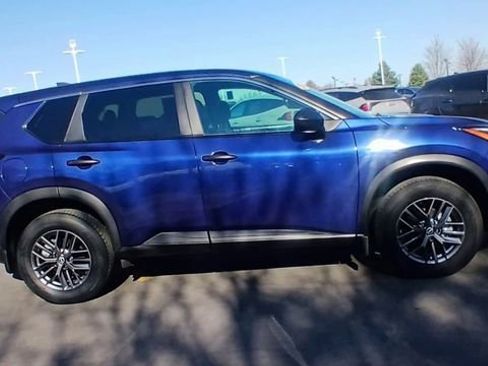 Used 2022 Nissan Rogue S AWD/4WD image 4