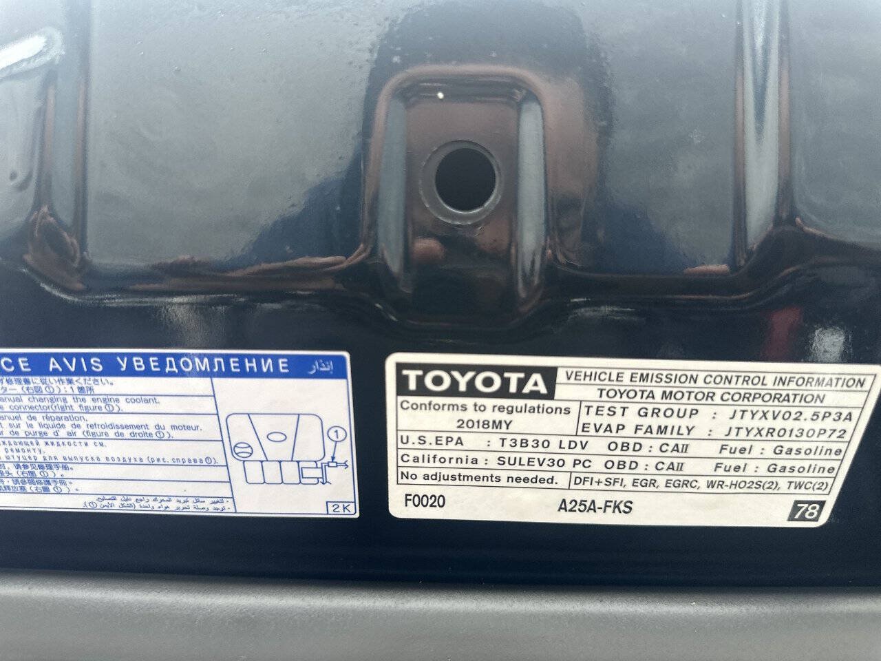 Used 2018 Toyota Camry LE FWD image 16