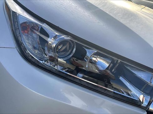 Used 2019 Toyota Highlander Limited Platinum image 26