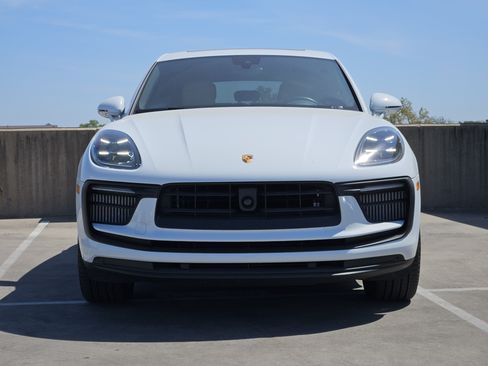 Certified 2026 Porsche Macan S AWD/4WD image 11