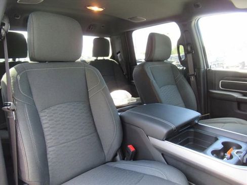 New 2026 RAM 2500 Big Horn AWD/4WD image 10