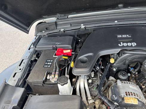Used 2020 Jeep Wrangler Unlimited Sport AWD/4WD image 63