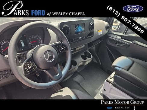 Used 2023 Mercedes-Benz Sprinter 2500 image 13