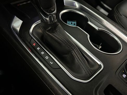 Used 2023 Chevrolet Traverse LT image 47