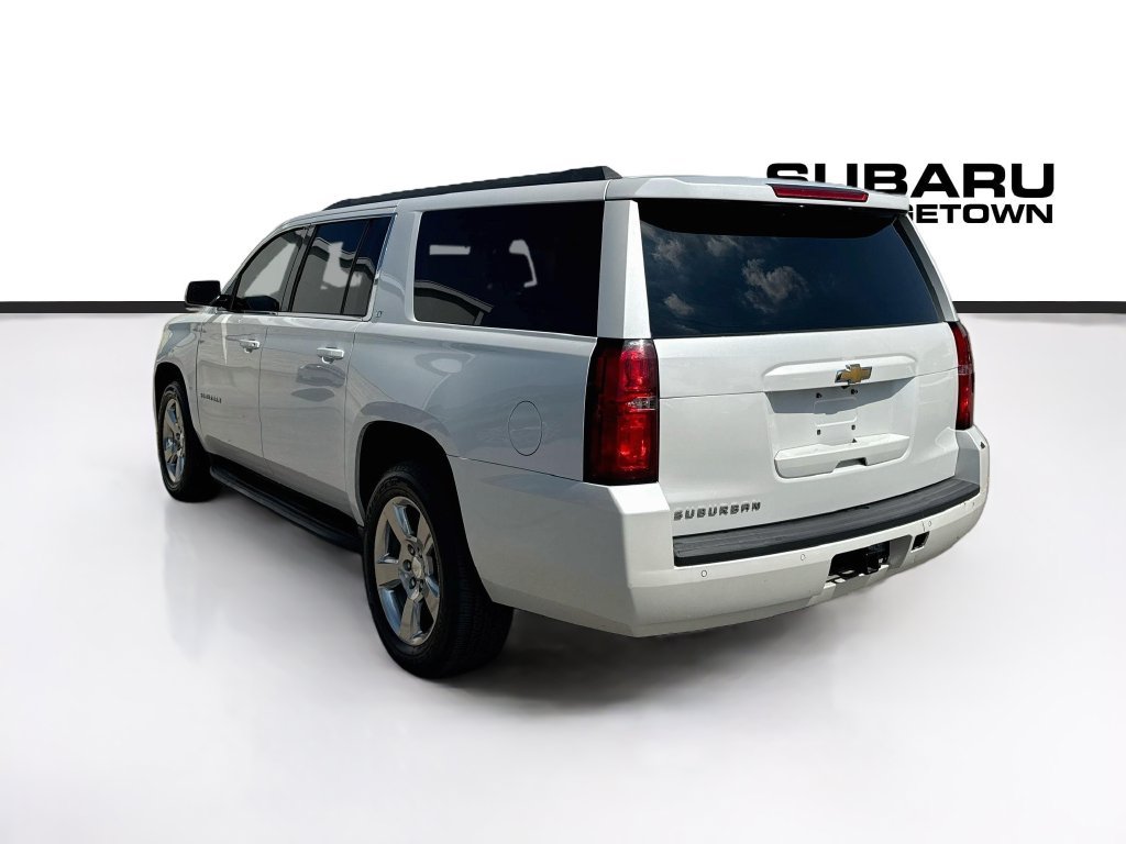 Used 2018 Chevrolet Suburban LT RWD image 5