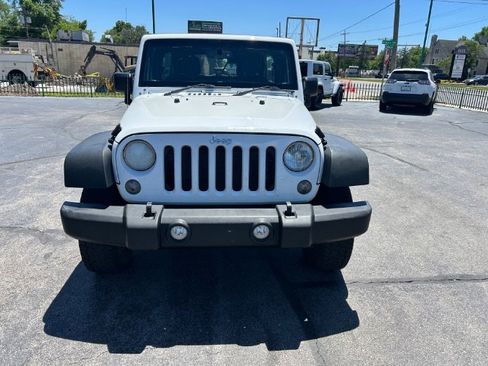 Used 2016 Jeep Wrangler Unlimited Sport AWD/4WD image 9