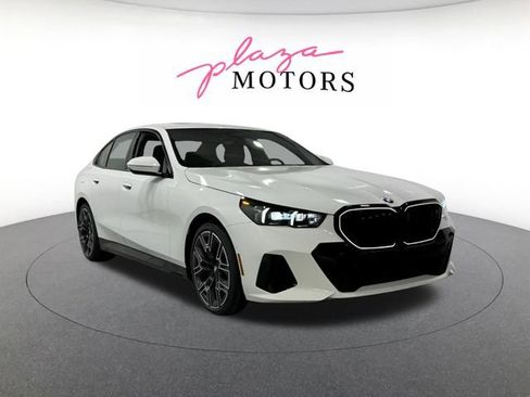 New 2026 BMW 530i xDrive w/ M Sport Package AWD/4WD image 7