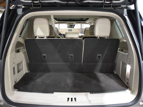 Used 2019 Lincoln Navigator Reserve AWD/4WD image 58