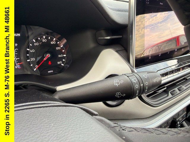 Used 2025 Jeep Compass Limited AWD/4WD image 35