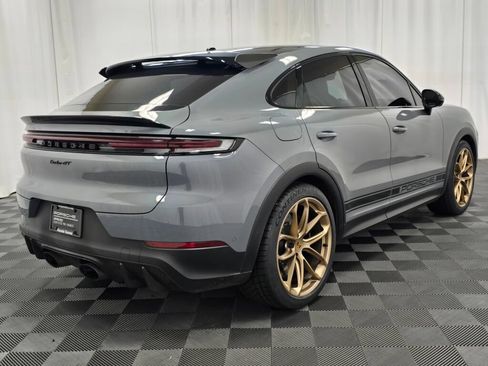 Used 2024 Porsche Cayenne Turbo GT AWD/4WD image 7
