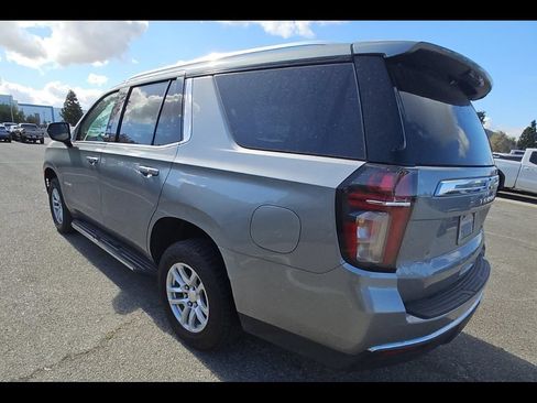 Used 2023 Chevrolet Tahoe LS RWD image 5