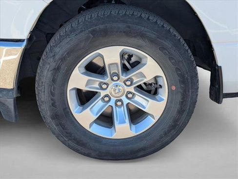 Used 2024 RAM 1500 Laramie image 24