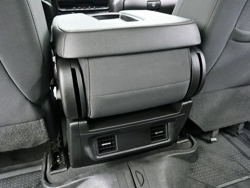 Used 2022 Chevrolet Silverado 2500 LT image 21