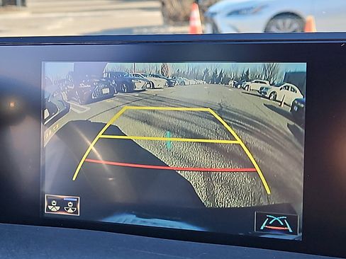 Used 2019 Lexus UX 250h image 19