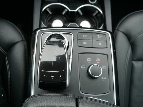 Used 2018 Mercedes-Benz GLS 450 4MATIC image 32