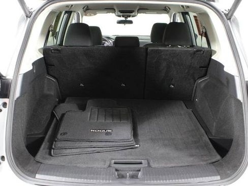 Certified 2025 Nissan Rogue SV image 16