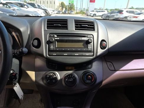 Used 2012 Toyota RAV4 FWD w/ Value Pkg image 17