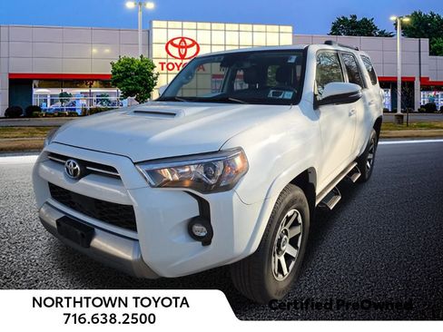Used 2023 Toyota 4Runner TRD Off-Road Premium image 16