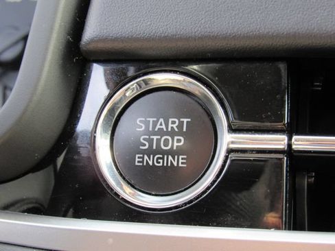 Used 2023 Mitsubishi Outlander ES FWD image 25