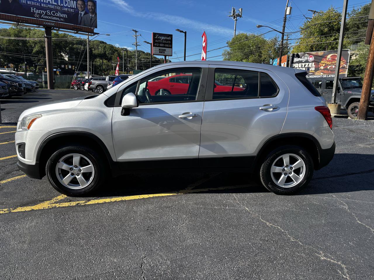 Used 2016 Chevrolet Trax LS w/ LPO, Cargo Package AWD/4WD image 4