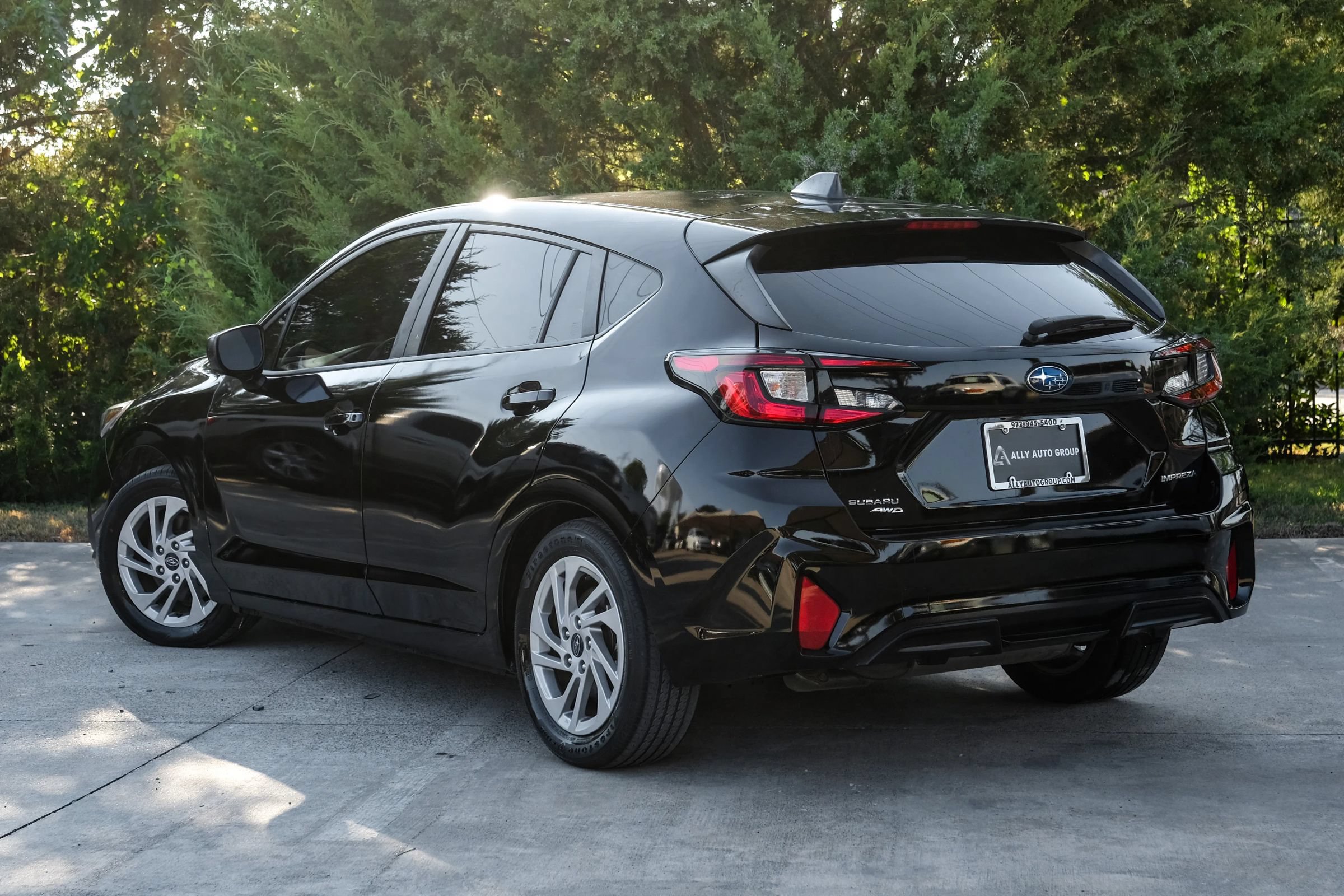 Used 2024 Subaru Impreza 2.0i AWD/4WD image 10