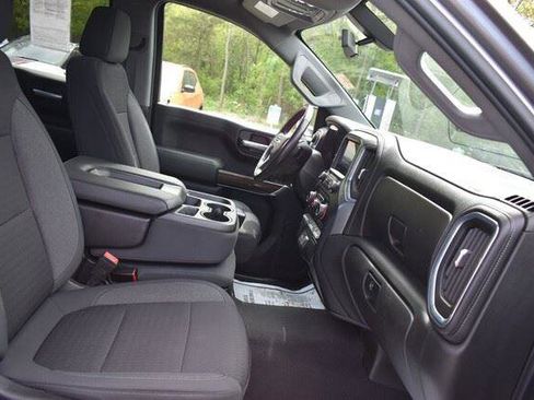 Used 2021 Chevrolet Silverado 1500 LT AWD/4WD image 16
