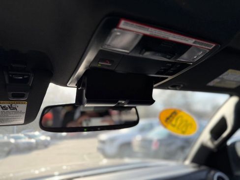 Used 2023 Toyota Tacoma Limited image 22