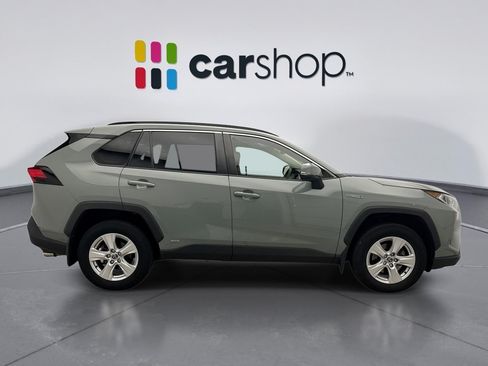 Used 2021 Toyota RAV4 XLE w/ Convenience Package AWD/4WD image 6
