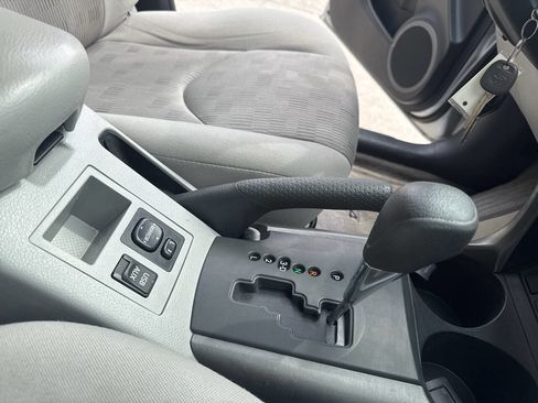 Used 2012 Toyota RAV4 4WD w/ Value Pkg image 21