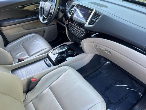 Used 2016 Honda Pilot Touring image 35