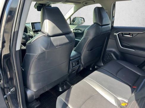 Used 2019 Toyota RAV4 Limited w/ Cold Weather Package image 18