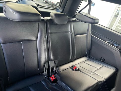 Used 2021 Ford Expedition Max XLT image 15