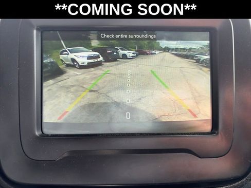 Used 2018 Jeep Renegade Altitude AWD/4WD image 13