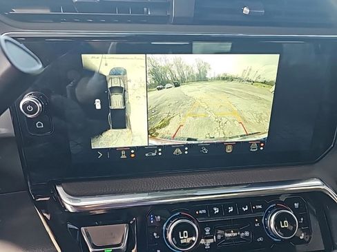 Used 2024 GMC Sierra 3500 Denali w/ Denali Reserve Package image 24