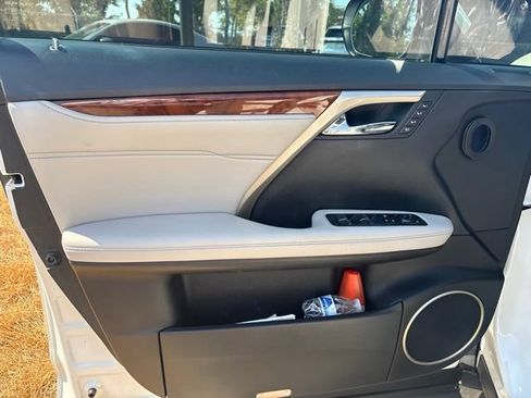 Used 2018 Lexus RX 350L FWD image 10