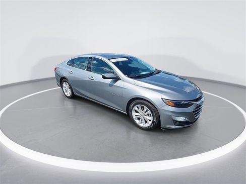 Used 2023 Chevrolet Malibu LT image 2
