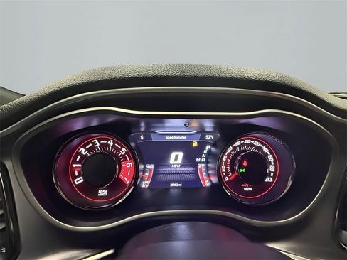 Used 2019 Dodge Challenger SRT Hellcat image 15