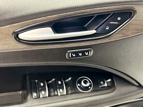 Used 2022 Alfa Romeo Stelvio Ti image 16