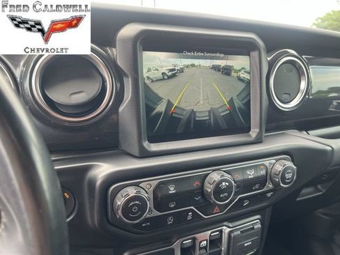 Used 2021 Jeep Wrangler Unlimited Sahara AWD/4WD image 20