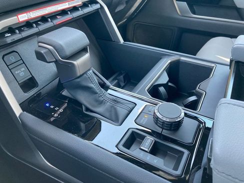 New 2026 Toyota Tundra Limited AWD/4WD image 26