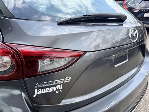 Used 2017 MAZDA MAZDA3 Grand Touring w/ Premium Equipment Package FWD image 10