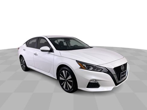 Used 2022 Nissan Altima 2.5 SV image 38