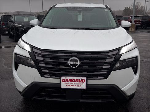 New 2026 Nissan Rogue SV w/ Cold Weather Package AWD/4WD image 3