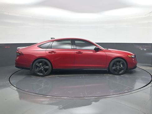 Used 2024 Honda Accord Sport image 8