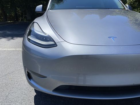 Used 2024 Tesla Model Y Long Range AWD/4WD image 14