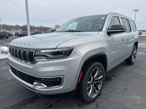 Used 2023 Jeep Wagoneer Series III w/ Premium Group I image 4