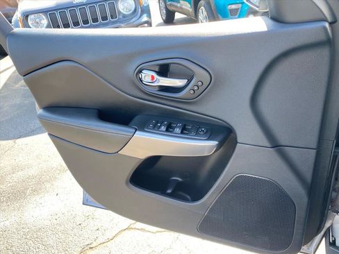 Used 2020 Jeep Cherokee Limited AWD/4WD image 21